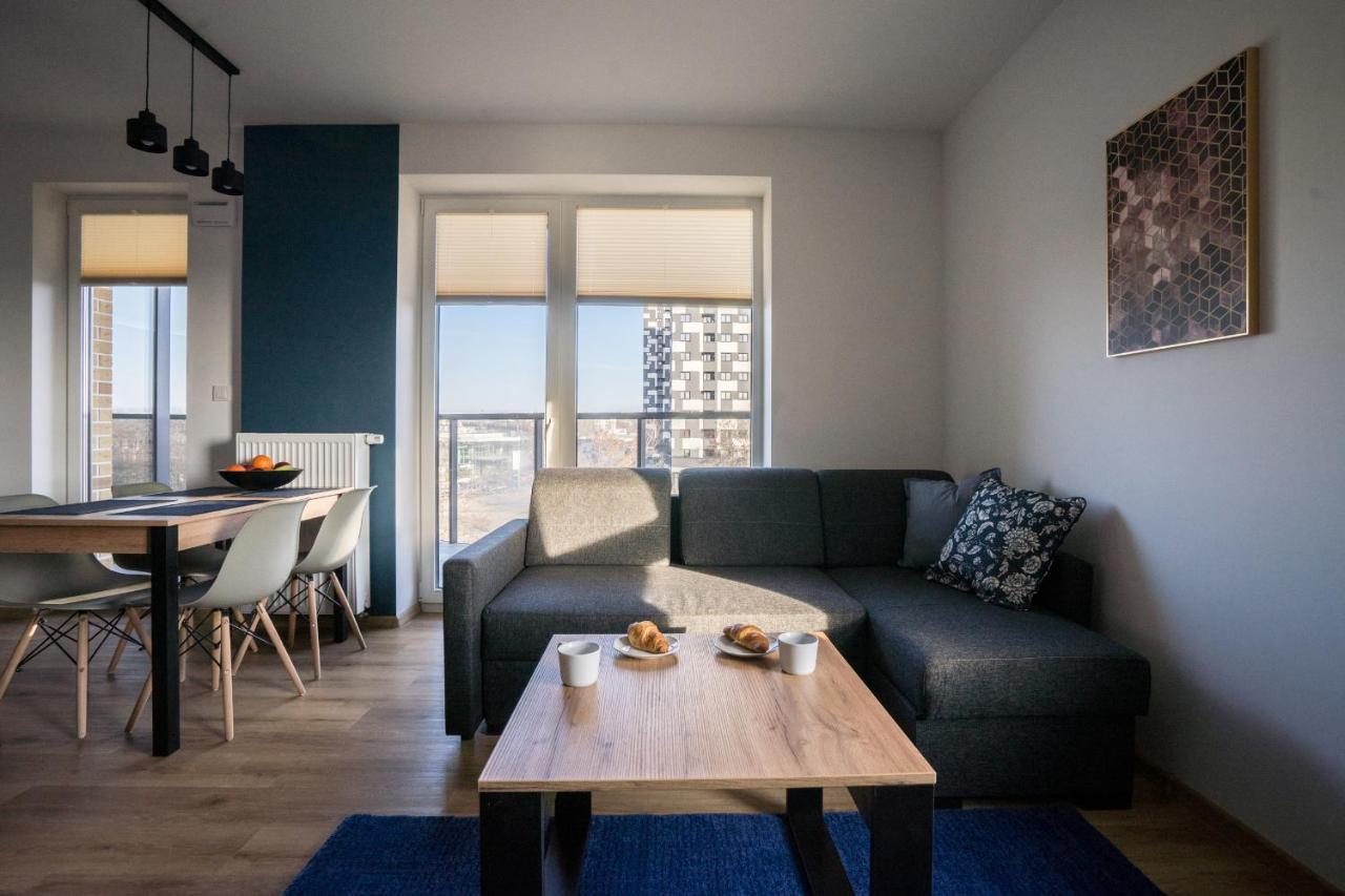 Bizapartments - Modern Flats With Parking Varsovie Extérieur photo