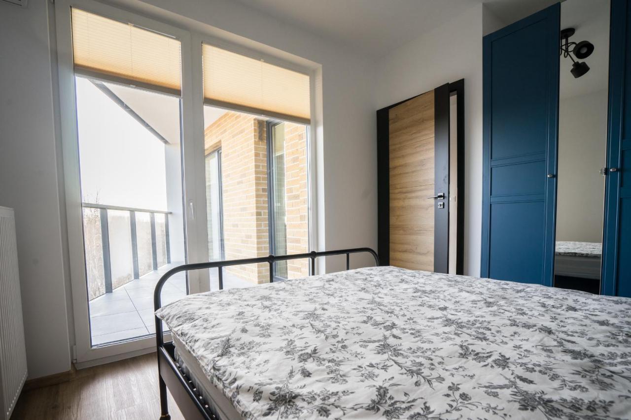 Bizapartments - Modern Flats With Parking Varsovie Extérieur photo