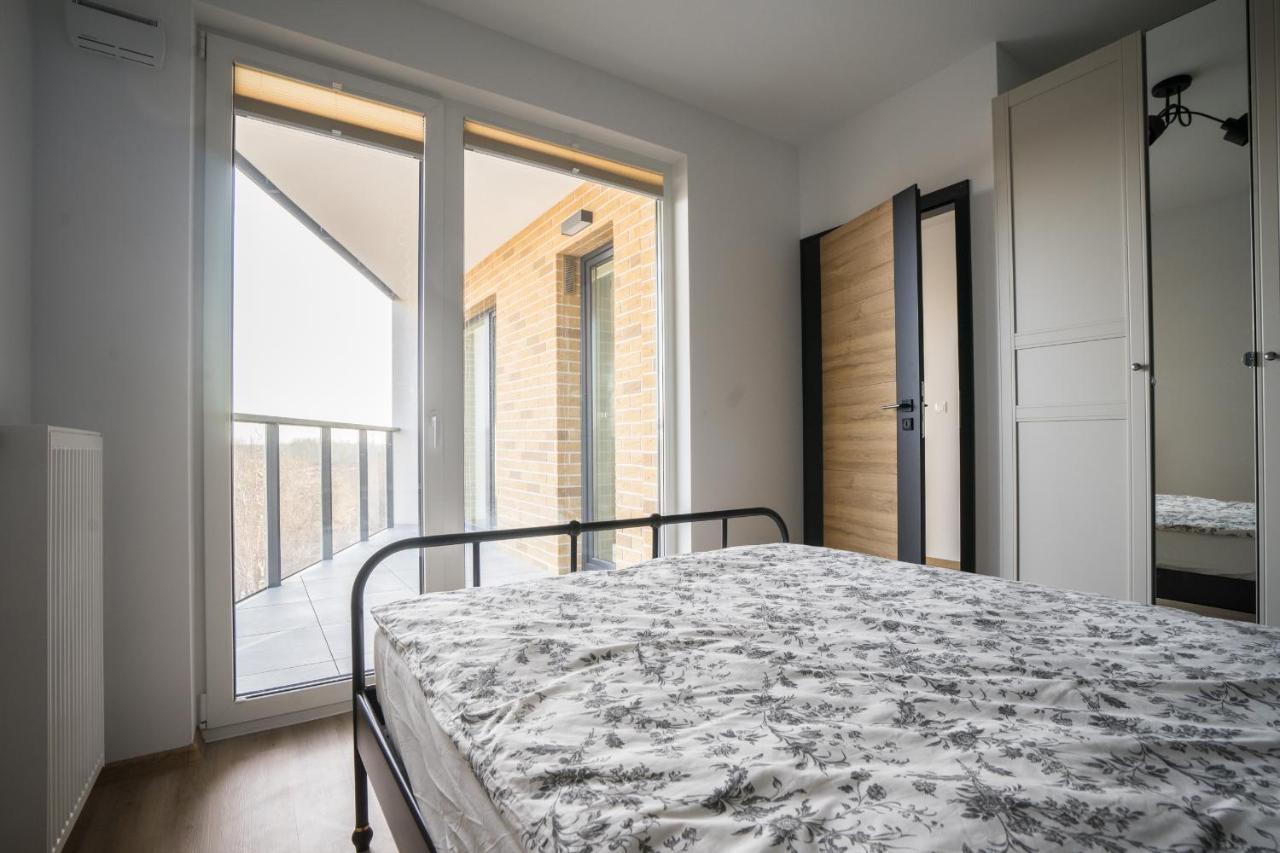 Bizapartments - Modern Flats With Parking Varsovie Extérieur photo