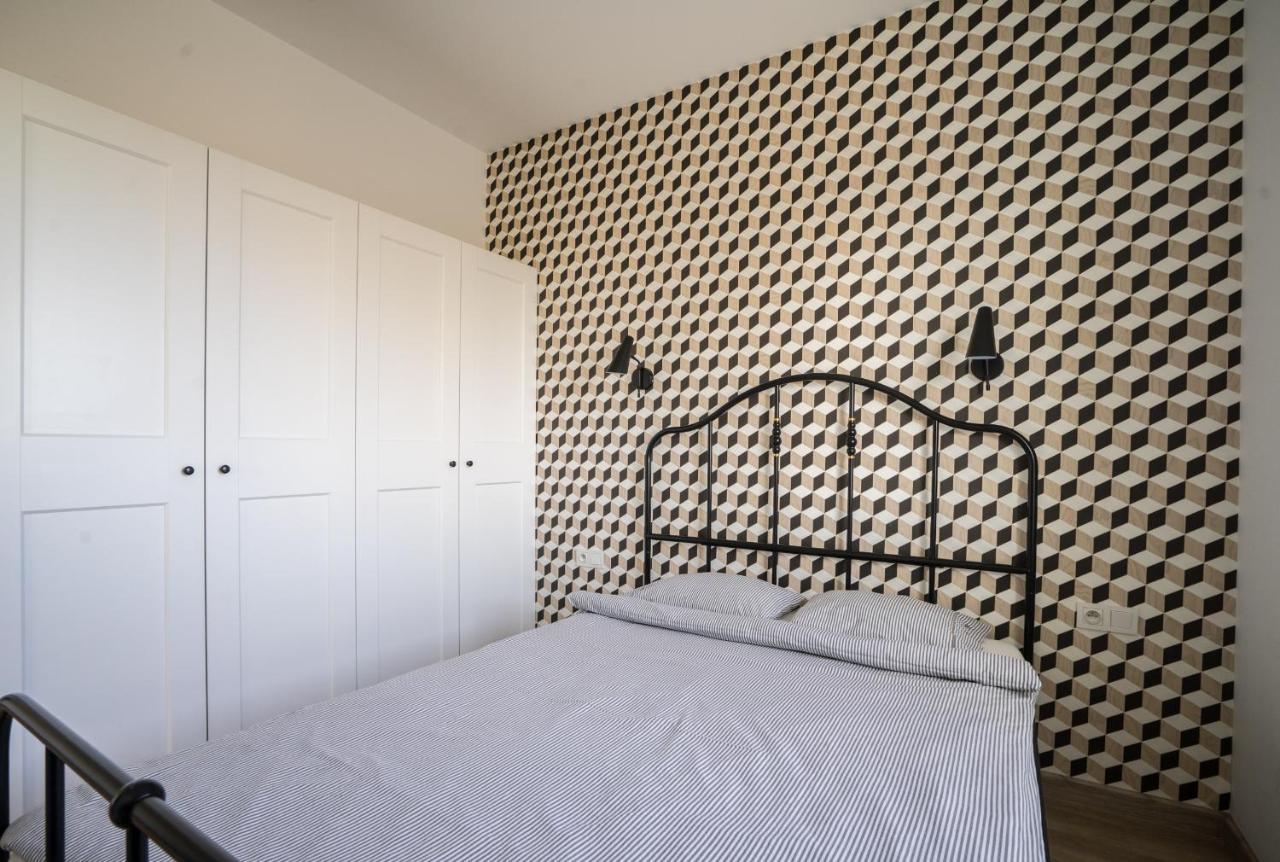 Bizapartments - Modern Flats With Parking Varsovie Extérieur photo