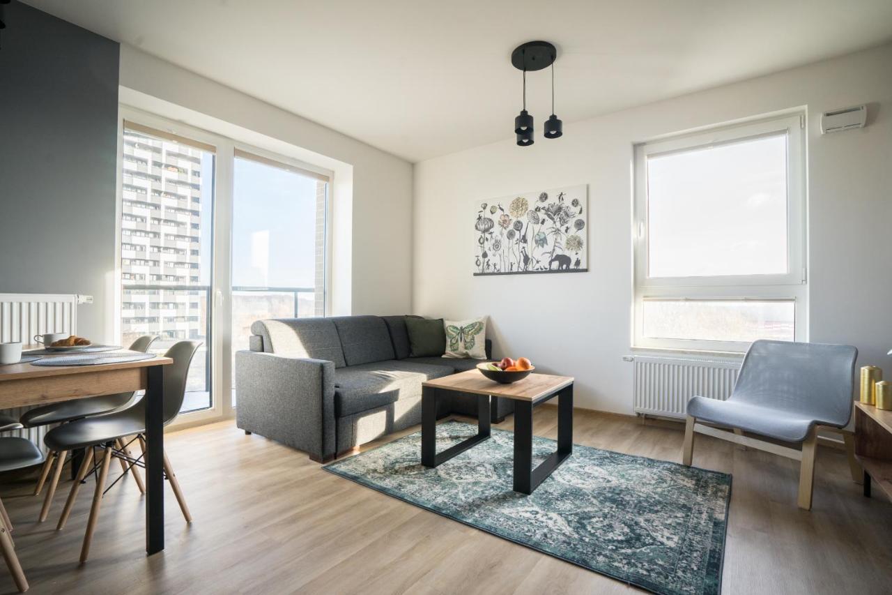 Bizapartments - Modern Flats With Parking Varsovie Extérieur photo