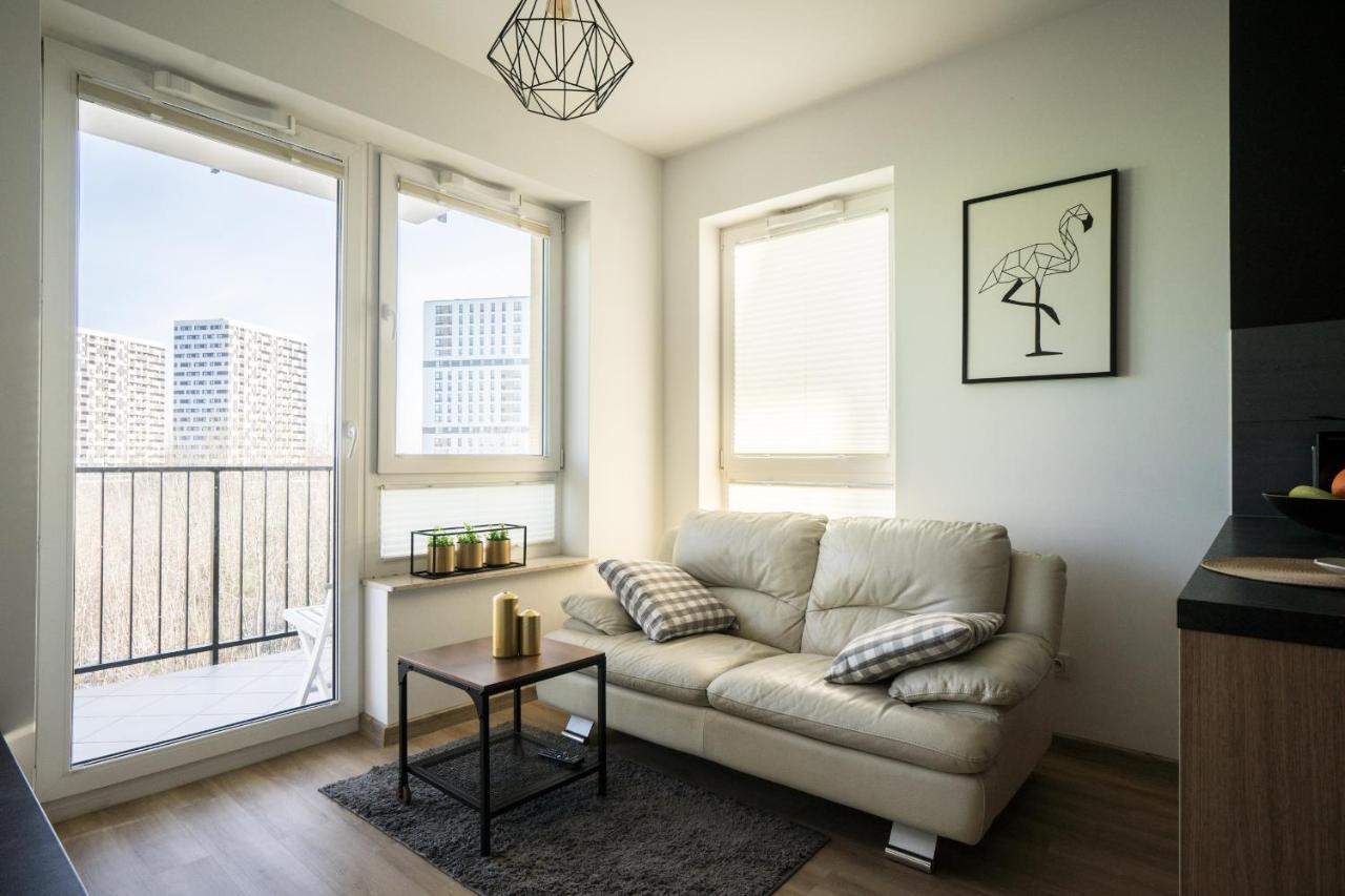 Bizapartments - Modern Flats With Parking Varsovie Extérieur photo