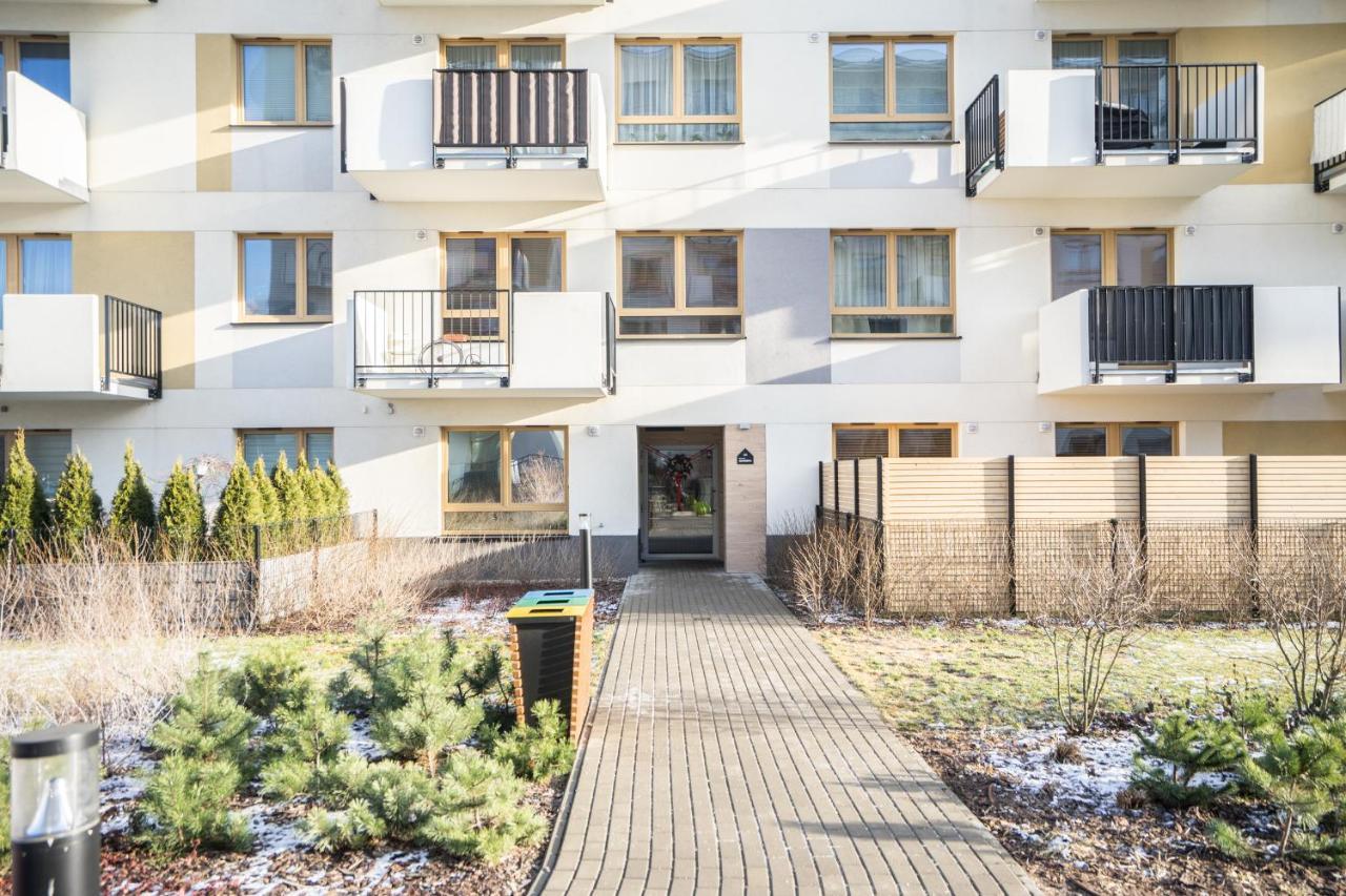 Bizapartments - Modern Flats With Parking Varsovie Extérieur photo