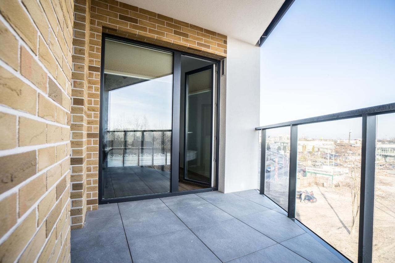 Bizapartments - Modern Flats With Parking Varsovie Extérieur photo